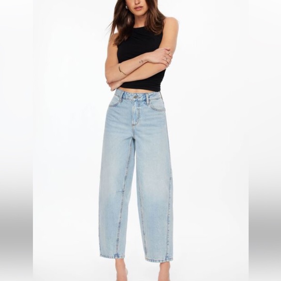 Dynamite Denim - Barrel Baggy high rise denim Light Wash jeans pants Dynamite Gi Gi Size…